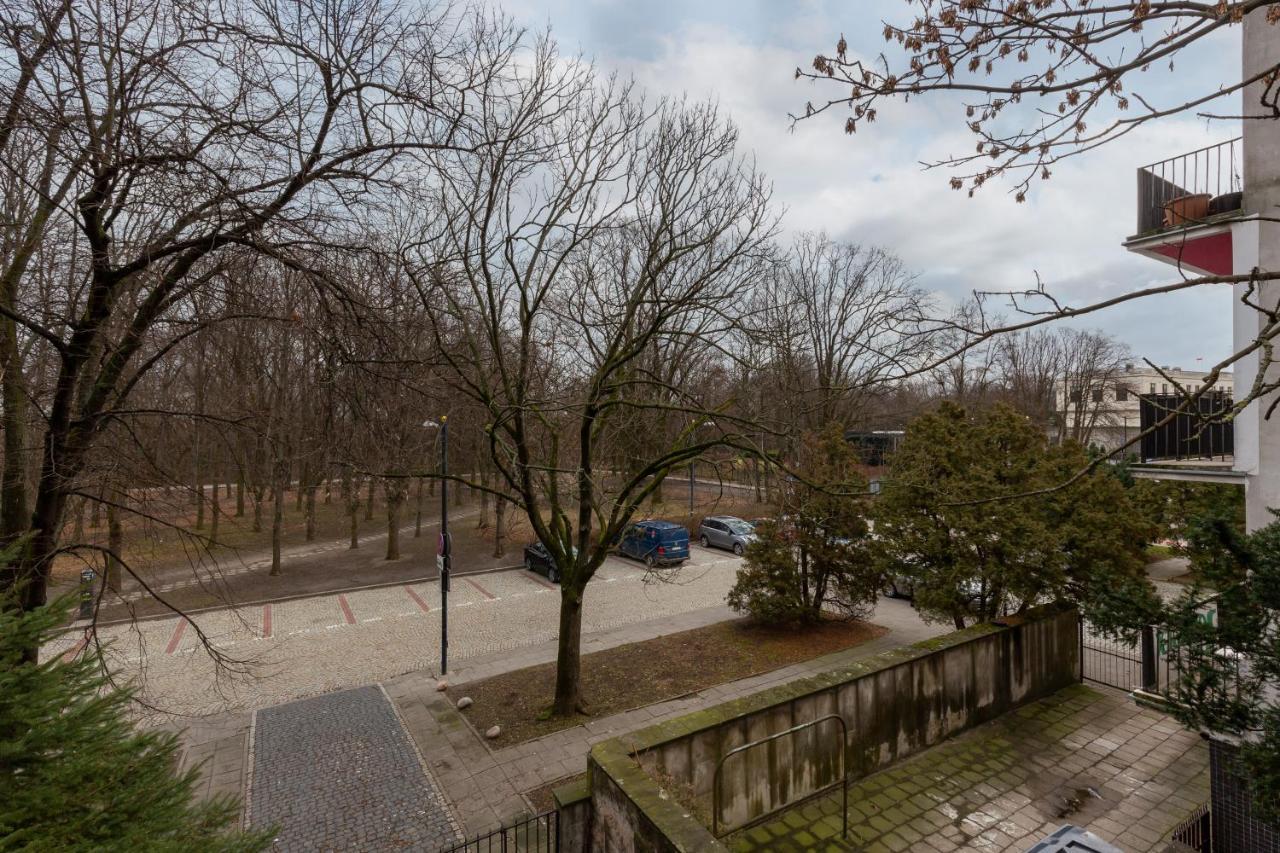 Downtown Studio Apartment By The Park By Noclegi Renters ワルシャワ エクステリア 写真